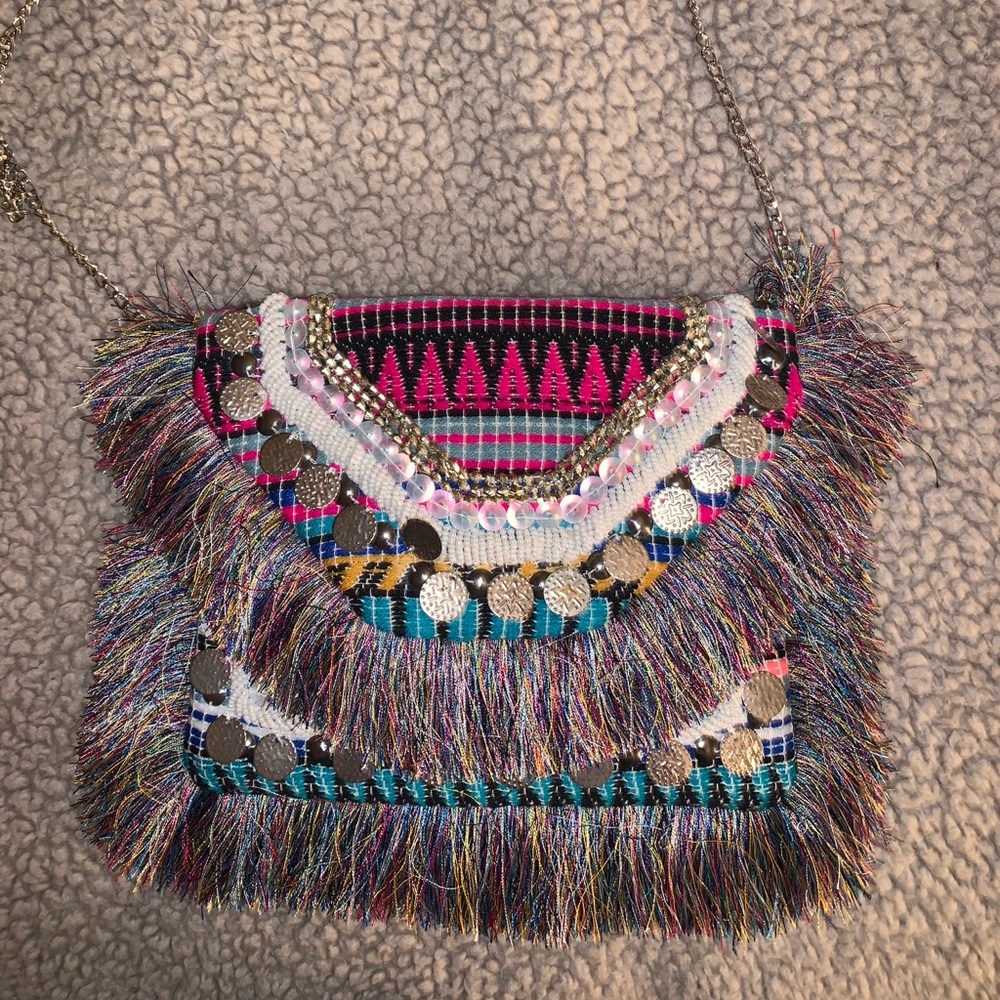 Express crossbody